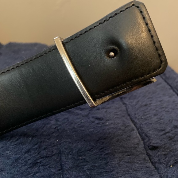 LV Initiales 40mm Matte Black Belt - Picture 6 of 15